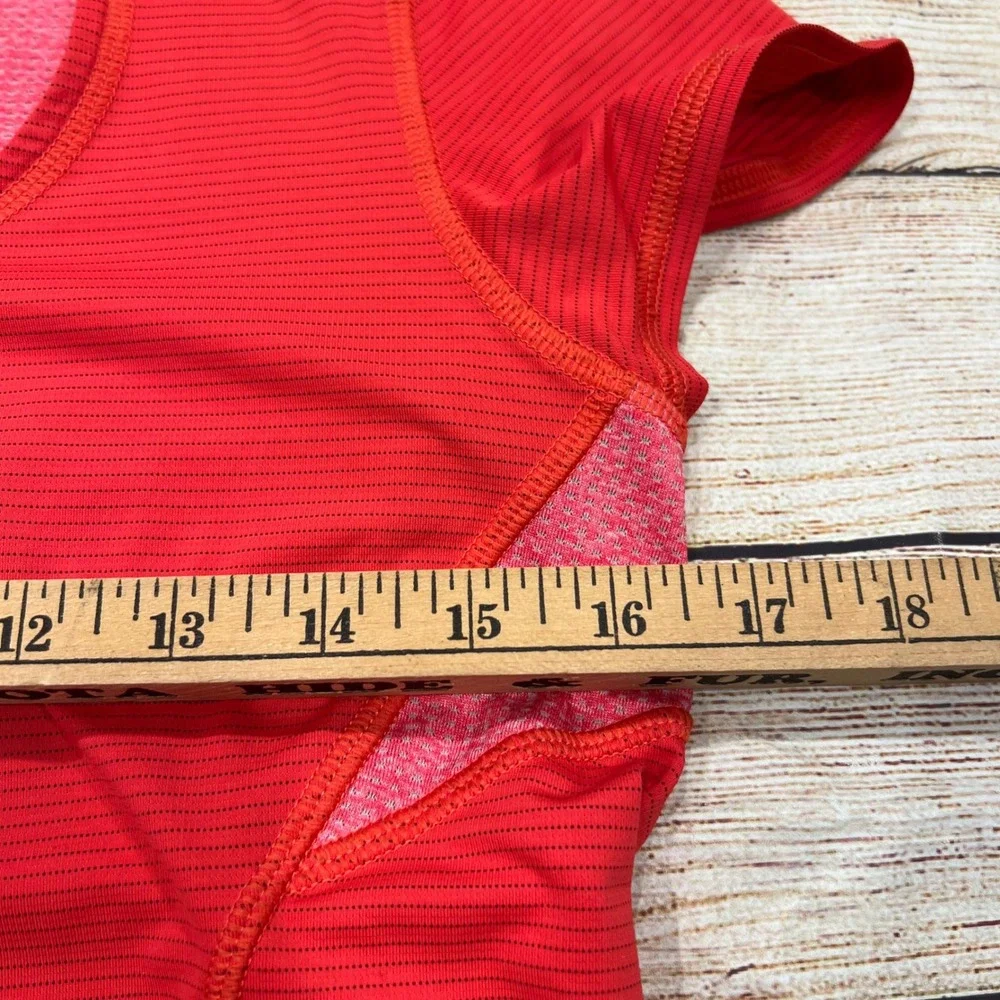 REI Womens Red Short Sleeve Active Performance T-Shirt Zip Pocket Size‎ M - Picture 2 of 6